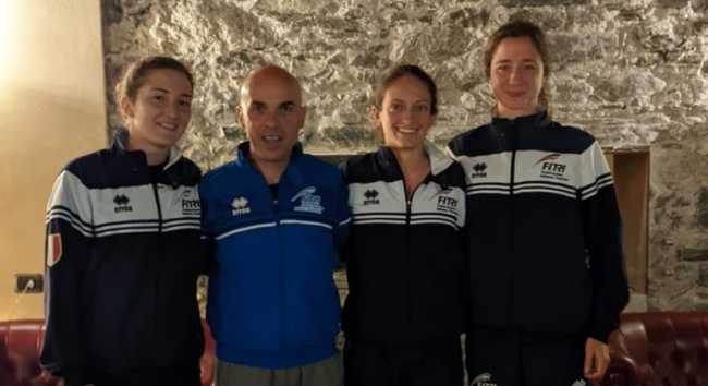 COMPAGNONI CON LE TRE CAMPIONESSE SUL LAGO DORTA