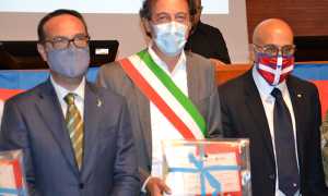 Consegna drapò Borgomanero