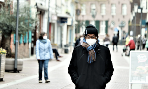 covid mascherina strada