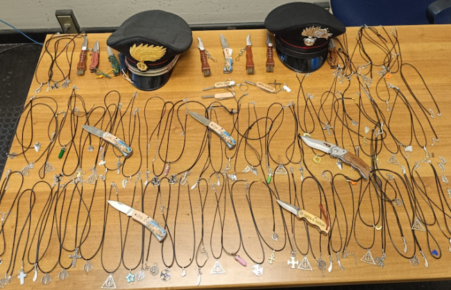 furto orta bigiotteria 