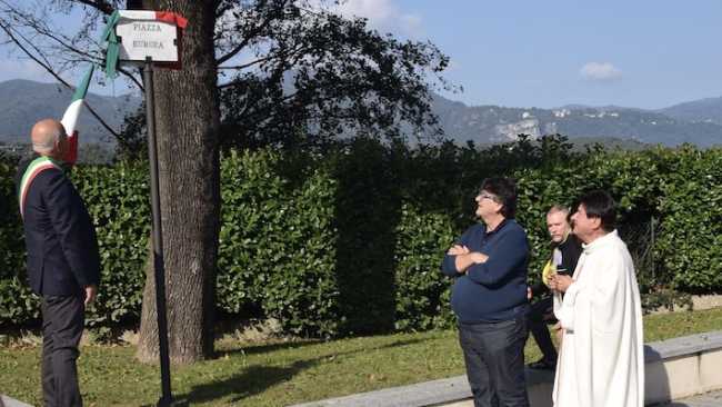 gozzano piazza europa