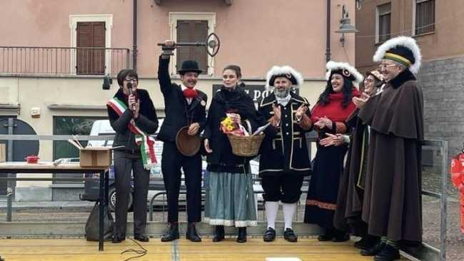 grignasco consegna chiavi carnevale