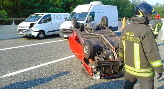 incidente carpugnino vigili 22 giu 17