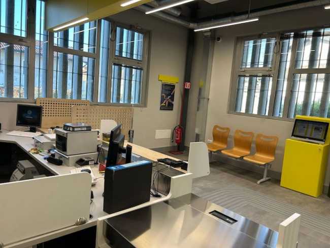 ufficio postale interno generico