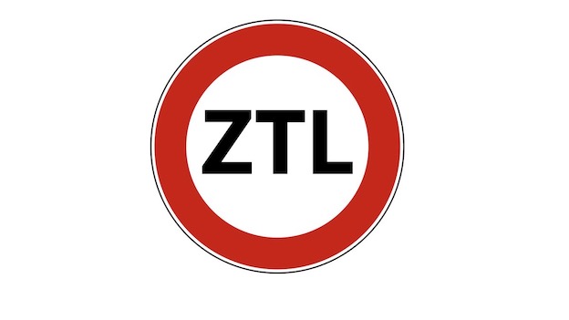 Ripartita la ZTL sul lungolago di Arona