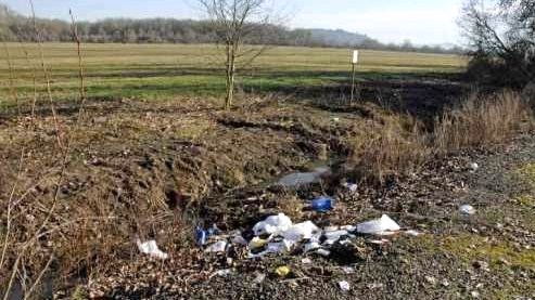 rifiuti abbandonati