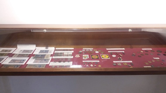 borgo numismatico fila 2