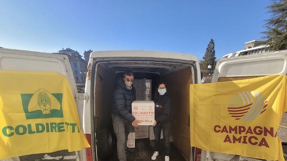 consegna pacchi borgo