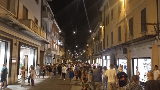 borgo centro notte