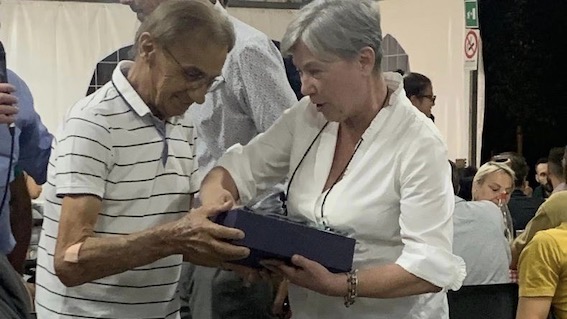 suno premio volontario