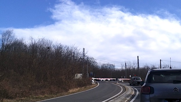 cressa passaggio a livello