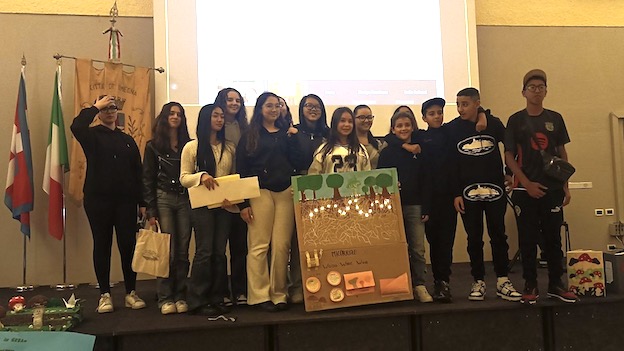 Gli allievi della terza G premiati a Omegna