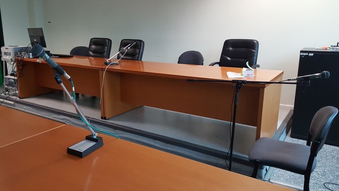 Colpisce la figlia adolescente perché non ne condivide le amicizie: mamma a giudizio